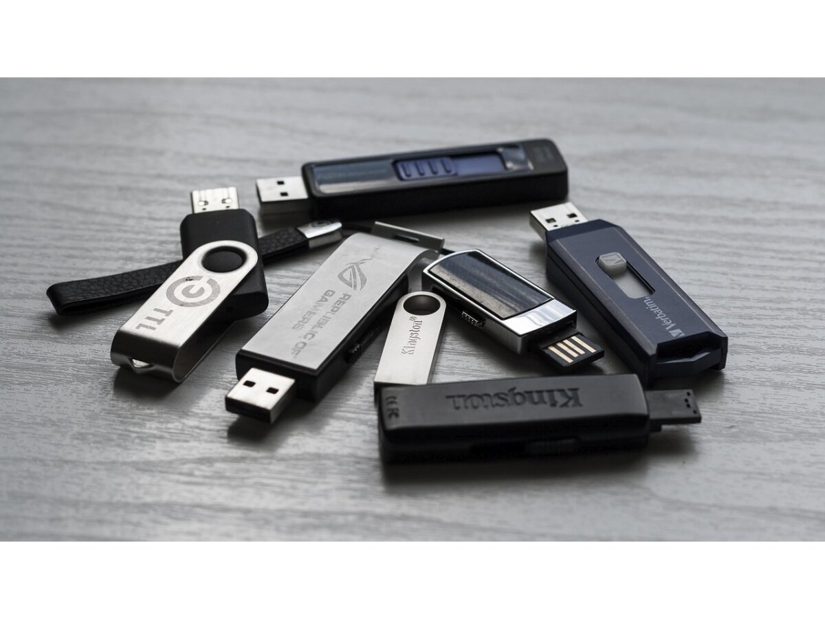 Fastest USB Flash Drive for 2025 fastest usb flash drive
